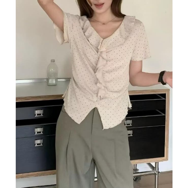 ベージュ | フリル半袖Tシャツ | Ulysses