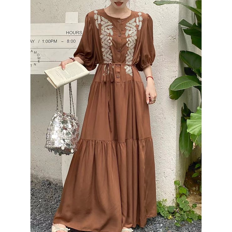 ブラウン | 刺繍ベルト付き半袖ノーカラーリラックスワンピース | Ulysses