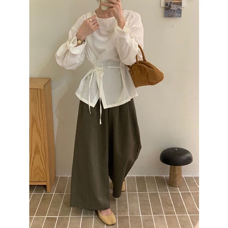 クルーネックボタン付きベルト付き無地トップス | Ulysses | 詳細画像1 