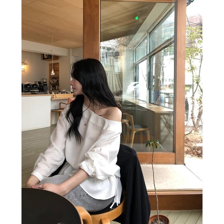 オフショルダー長袖リボン付き無地トップス | Ulysses | 詳細画像2 