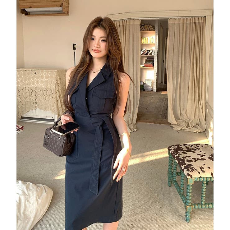 ネイビー | フェミニンなVネック袖なし無地ワンピース | Ulysses