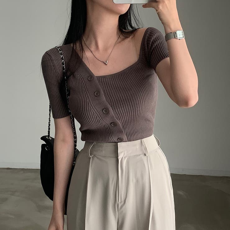 アシメネックボタンデザイン半袖ニット | Ulysses | 詳細画像4 