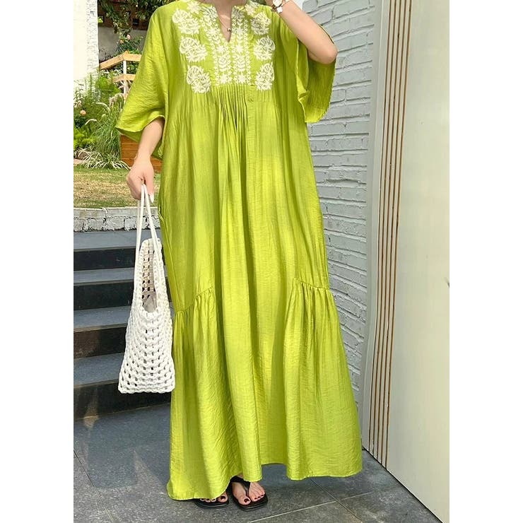 グリーン | 刺繍半袖ロングVネックワンピース | Ulysses