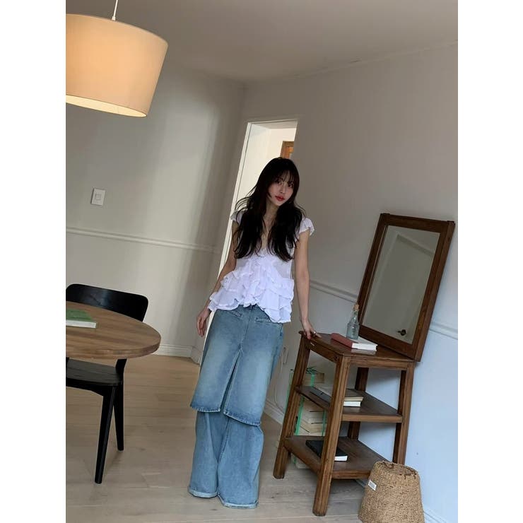 ホワイト | Vネックフリルリボントップス | Ulysses