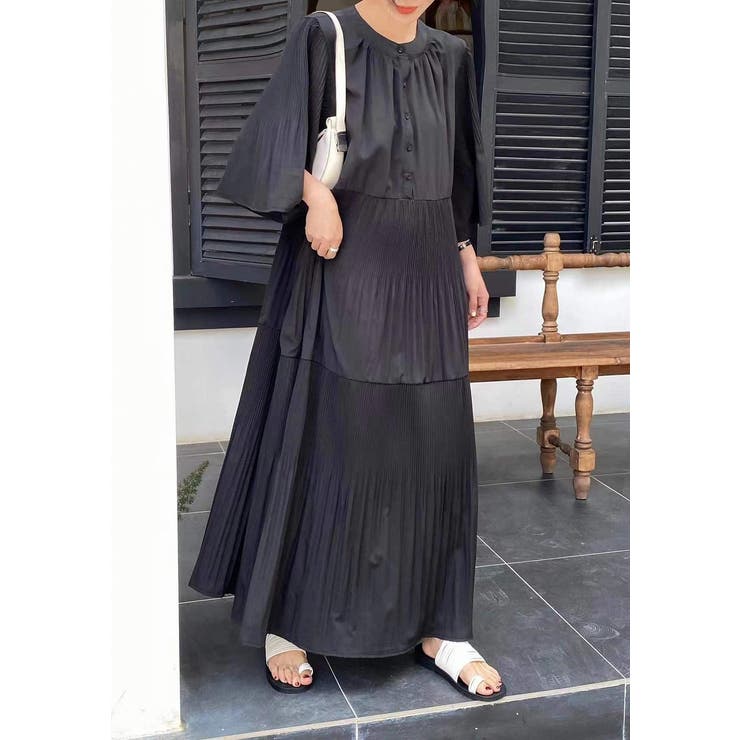 ブラック | プリーツフレア袖ワンピース | Ulysses