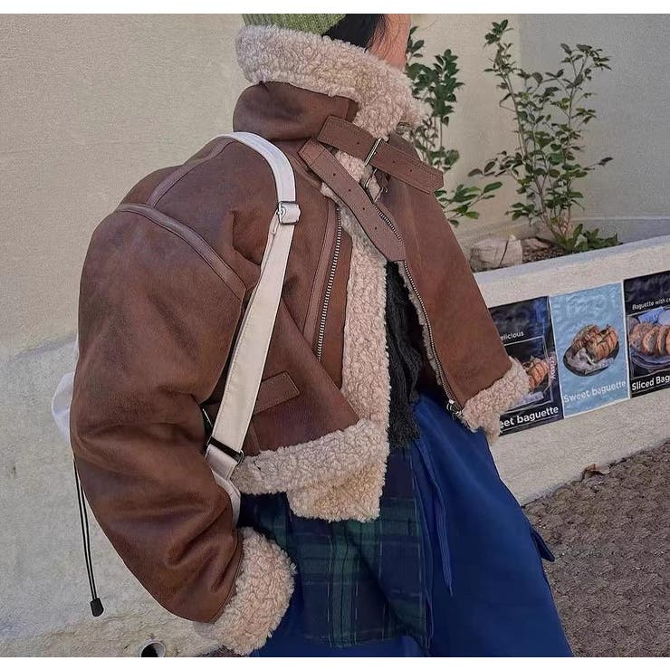 ブラウン | 鹿の毛皮の綿毛羊羔毛ショートジャケット | Ulysses