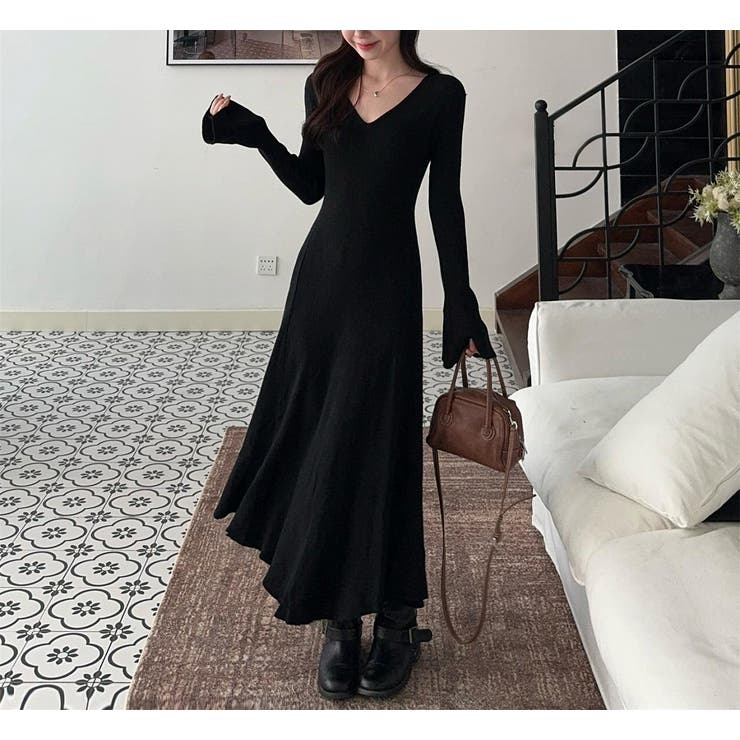 ブラック | Vネックニットワンピース | Ulysses