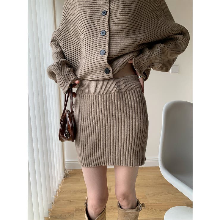 シングルブレストニットトップスショートスカートセットアップ | Ulysses | 詳細画像1 