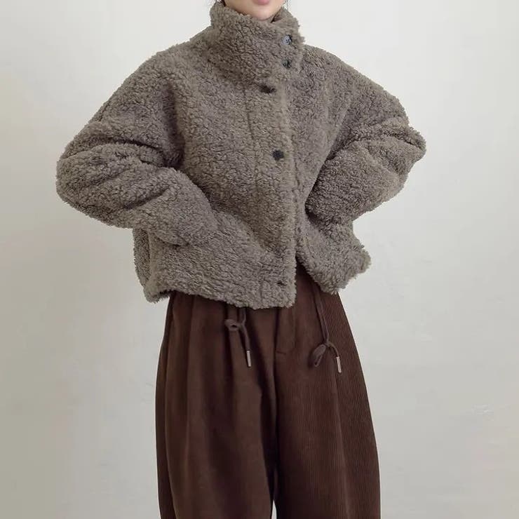 ブラウン | スタンドカラーショート羊羔毛ジャケット | Ulysses