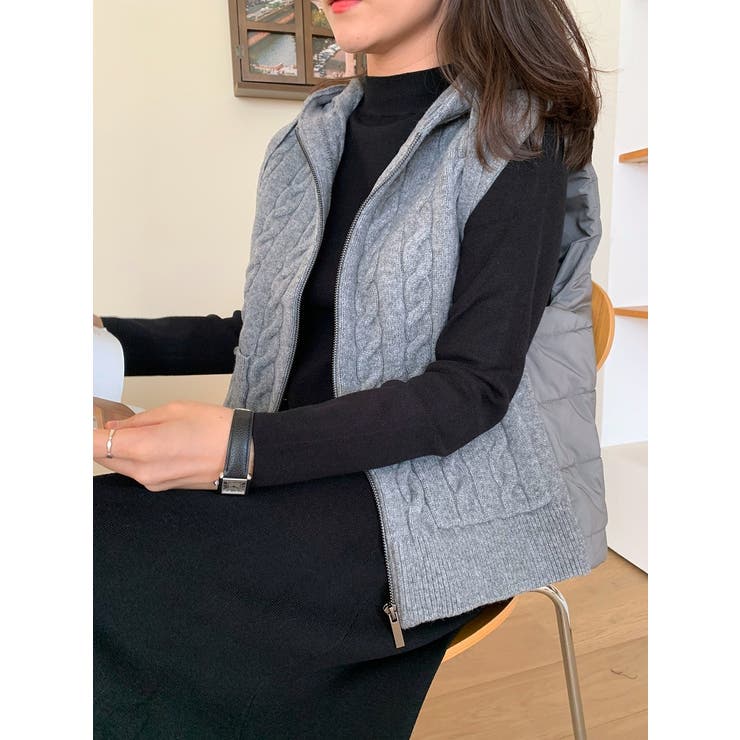ダークグレー | フード付きニット切り替えベスト | Ulysses