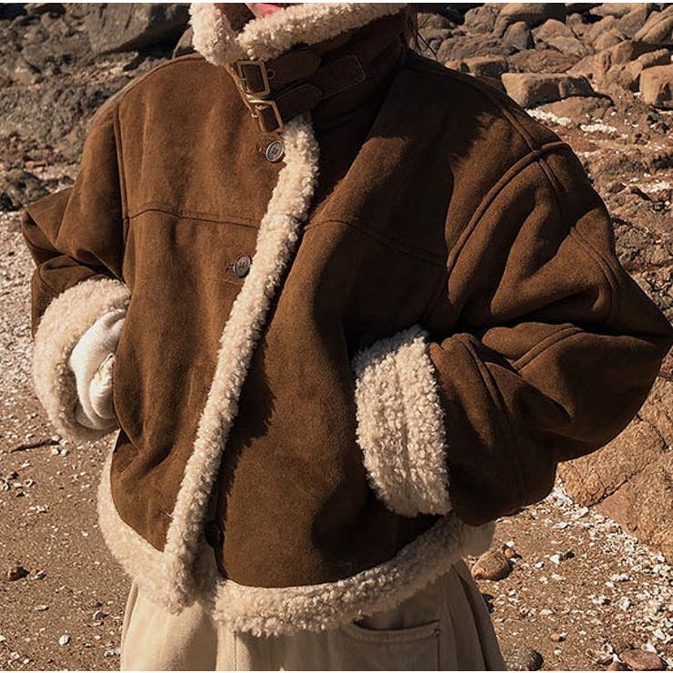 ブラウン | 鹿の毛皮の綿毛ボアショートジャケット | Ulysses