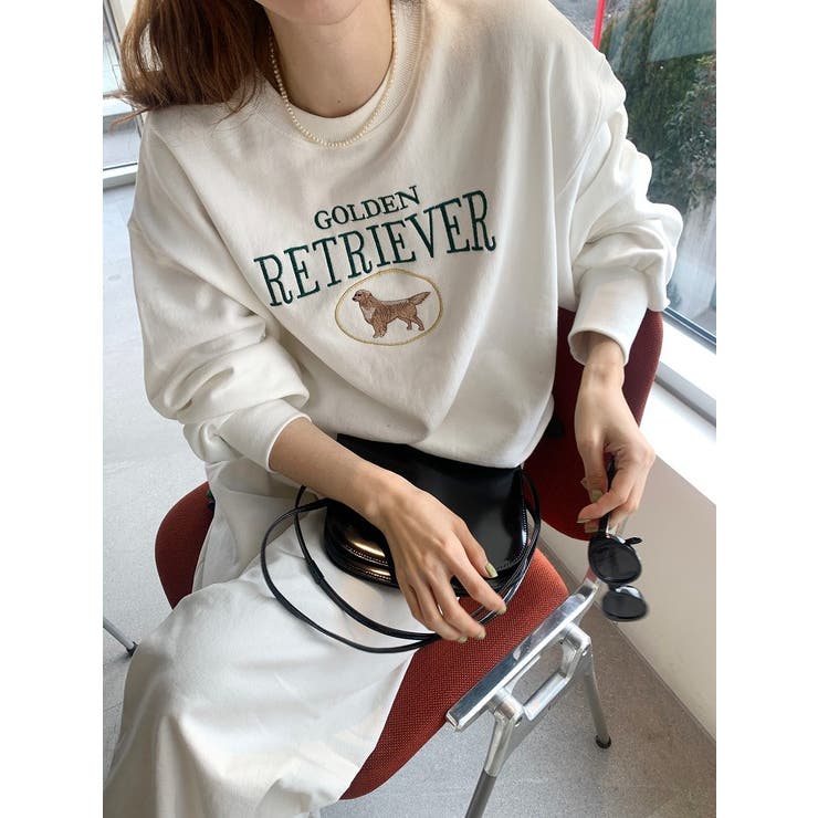 オフホワイト | 刺繍長袖クルーネックトレーナー | Ulysses