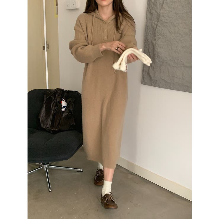 BRIEFING フード付きワンピース ベージュ ニットフード付きワンピース[品番：NTRW0012372]｜Ulysses（ユリシス