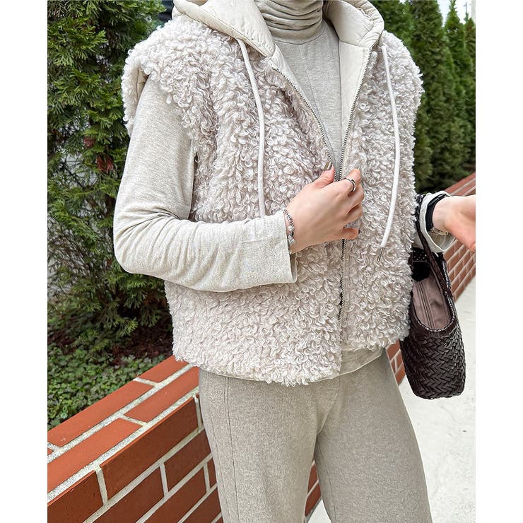 フード付きリバーシブルベスト | Ulysses | 詳細画像4 