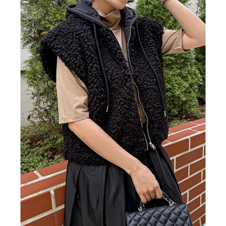 ブラック | フード付きリバーシブルベスト | Ulysses