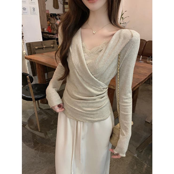 ベージュ | Vネックトップス | Ulysses