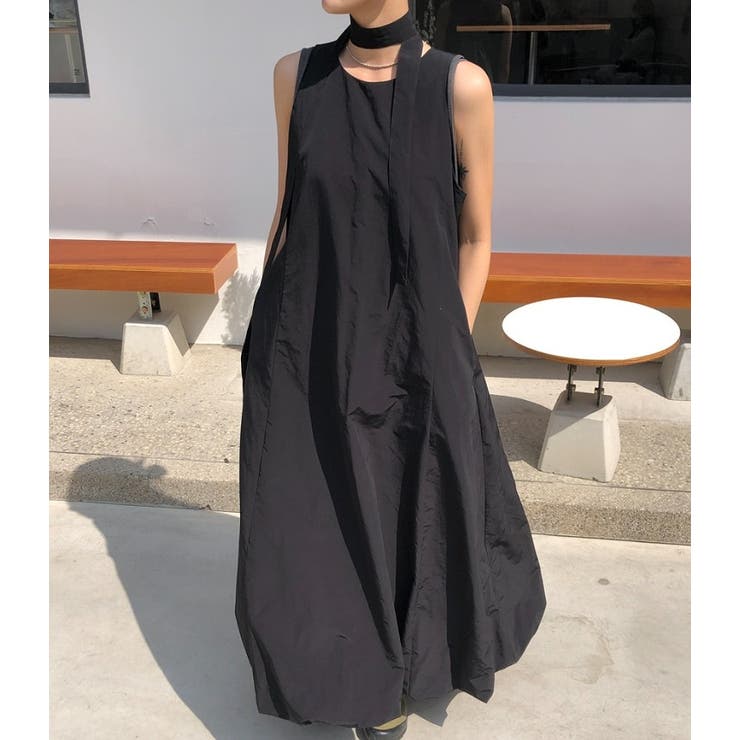 ブラック | リボンクルーネック袖なしバックジップスワンピース | Ulysses