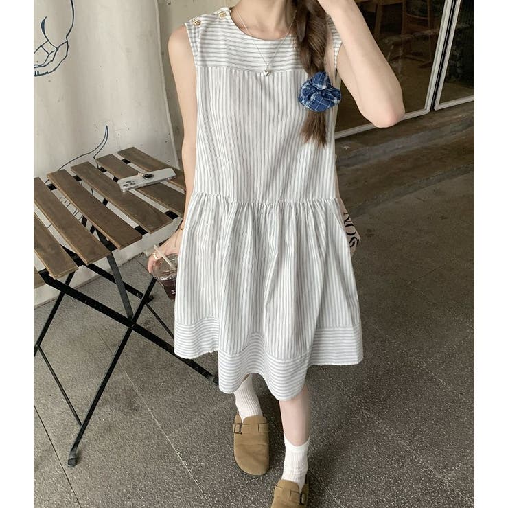 【未使用級♡着用2時間】パーリーゲイツ　ハイネックノースリーブボーダーワンピース パーリーゲイツ PG ボタニカル柄プリーツ切替ノースリーブ