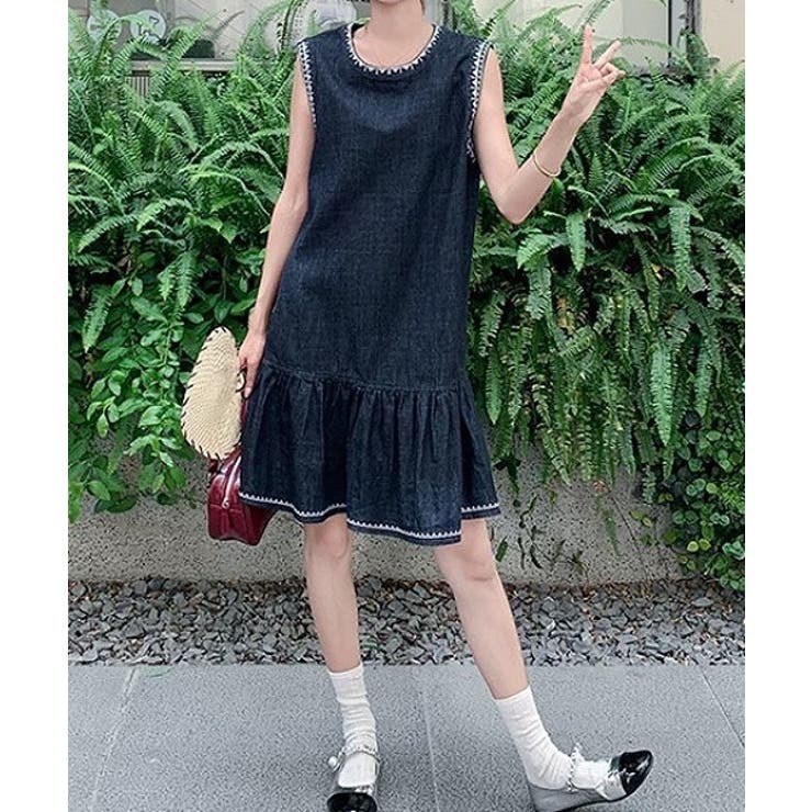 クルーネック袖なし刺繍デニムワンピース | Ulysses | 詳細画像1 