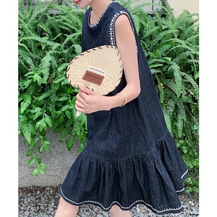 クルーネック袖なし刺繍デニムワンピース | Ulysses | 詳細画像2 