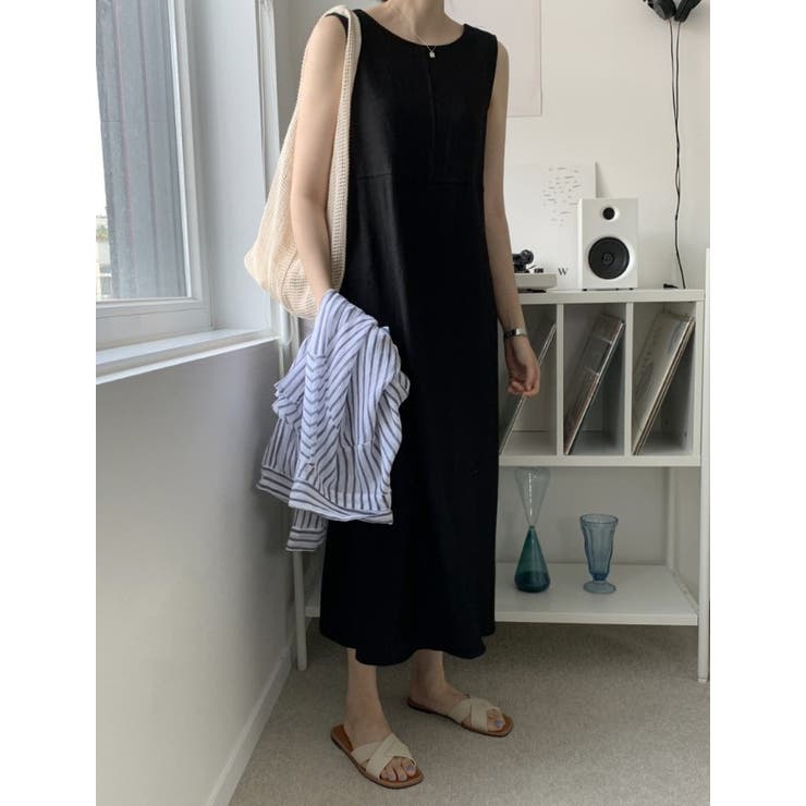 ブラック | シンプルクルーネック袖なしワンピース | Ulysses