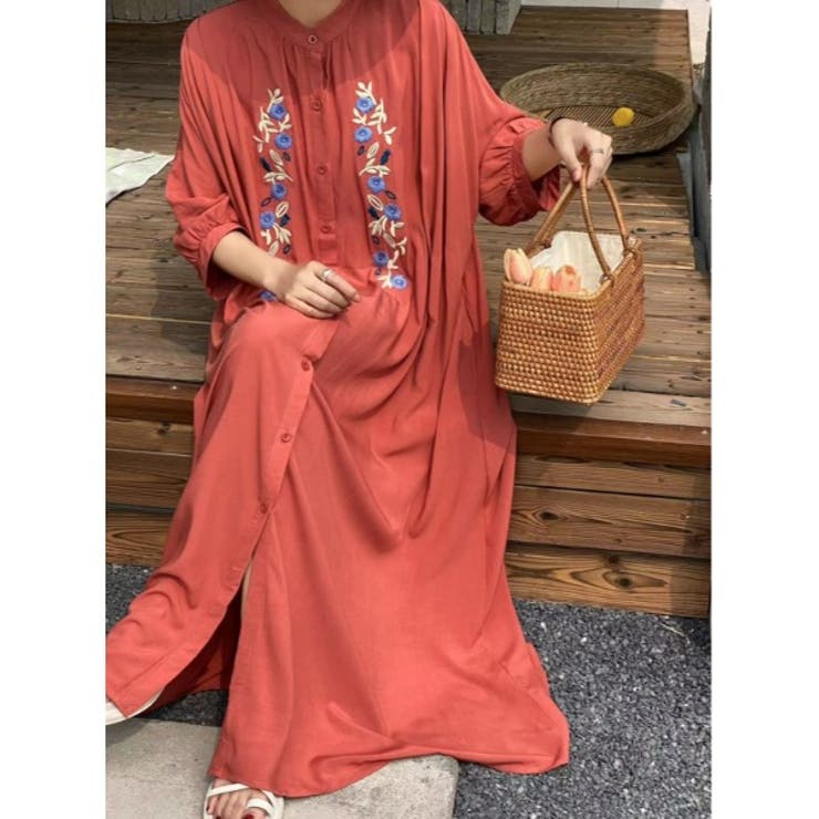 レッド | 刺繍長袖ワンピース | Ulysses