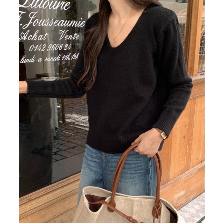 ブラック | Vネックニットセーター | Ulysses