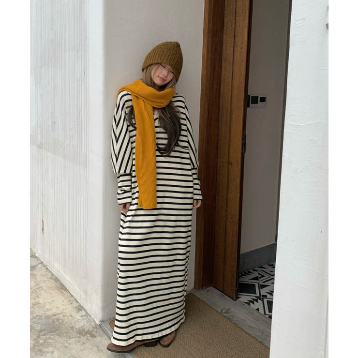 ブラック | クルーネックリラックス長袖ワンピース | Ulysses