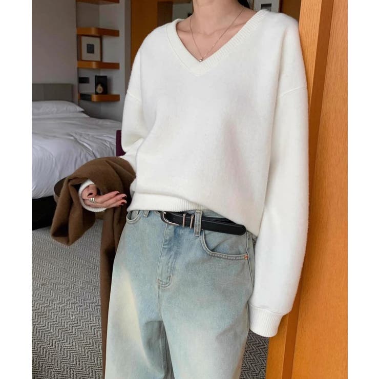 オフホワイト | Vネック長袖トップス | Ulysses