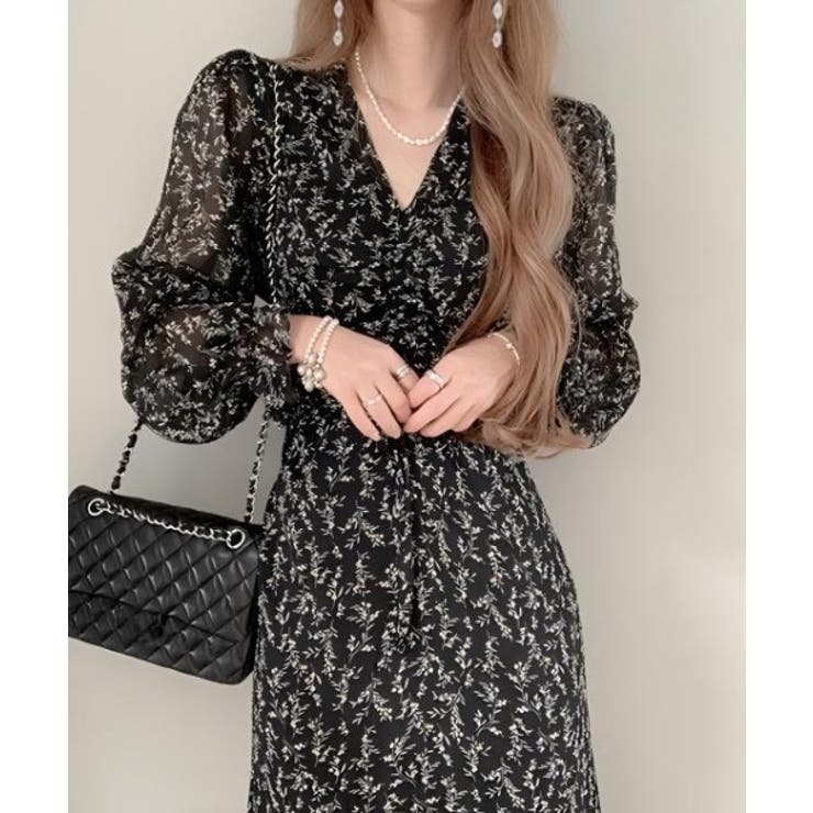 ブラック | Vネックパフスリーブリボンワンピース | Ulysses