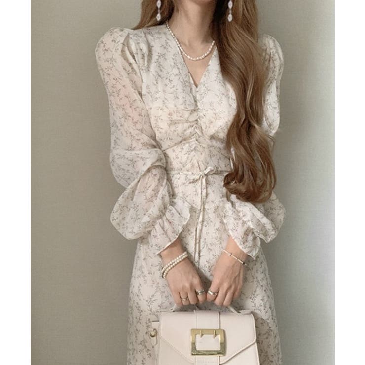 ベージュ | Vネックパフスリーブリボンワンピース | Ulysses