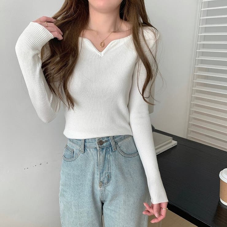 ホワイト | Vネック無地ニットトップス | Ulysses