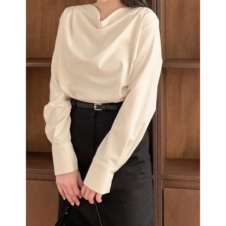 イレギュラーネックボタン付き無地トップス | Ulysses | 詳細画像3 