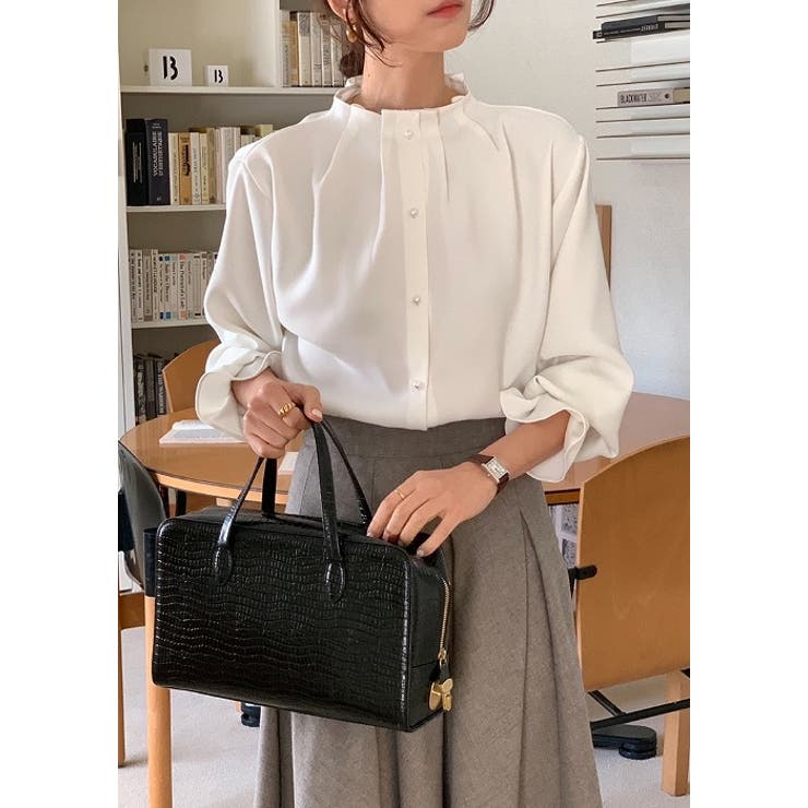 ホワイト | ハーフネックシングルブレストフレア袖無地トップス | Ulysses