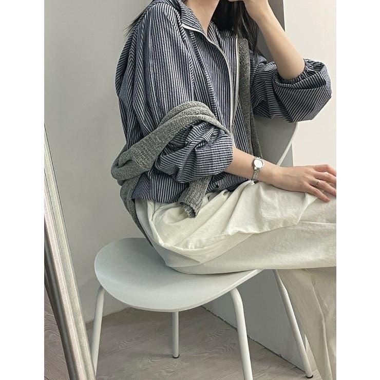 ハイネックチャック付きフード付きストライプジャケット[品番