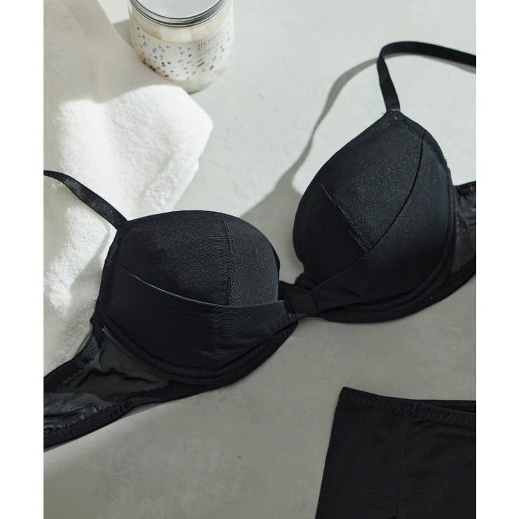 ブラック | 胸もとフィットをリボンでキープ リボンブラシンプル JB2000 | une nana cool