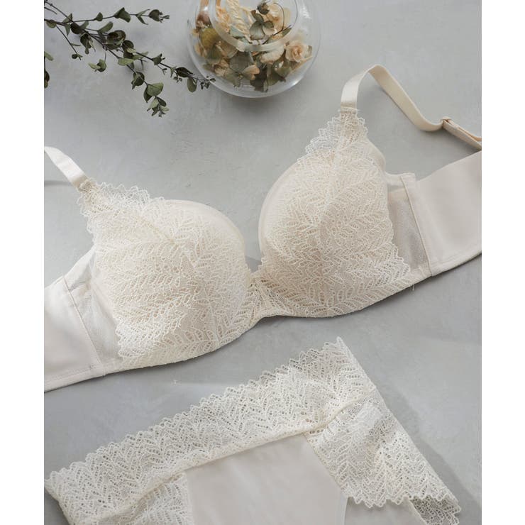 ライトベージュ | さあ、わたし レース 脇高ブラジャー JB2300 | une nana cool
