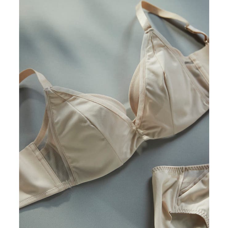 ライトベージュ | さあ、わたし シンプル 脇高ブラジャー JB2310 | une nana cool