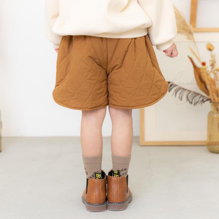 センターステッチデザインキルティングショートパンツ[品番