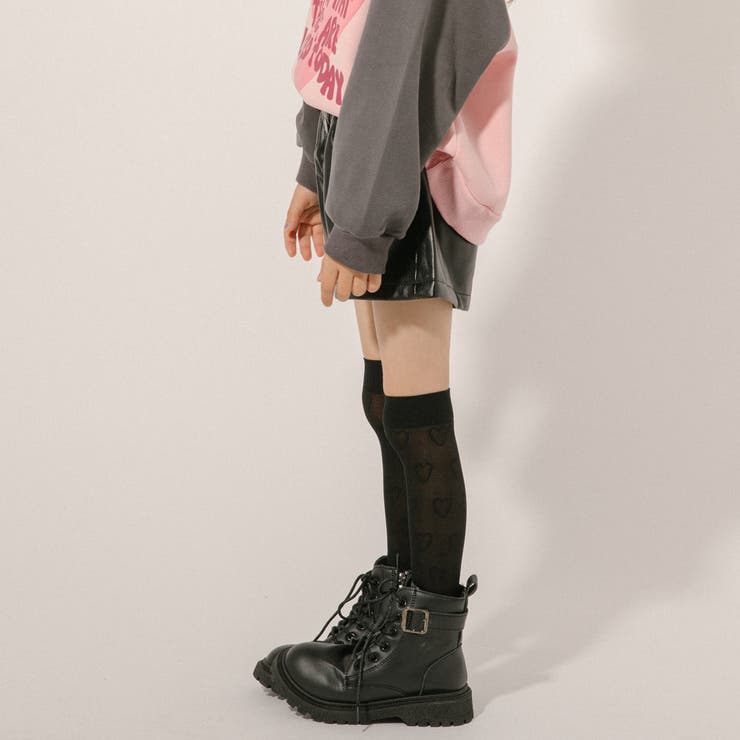 フェイクレザータックショートパンツ[品番：VINK0002958]｜URBAN