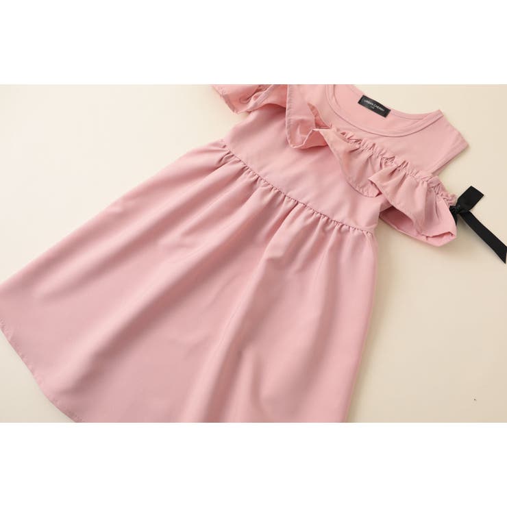 オープンショルダーフリルワンピース[品番：VINK0001552]｜URBAN 