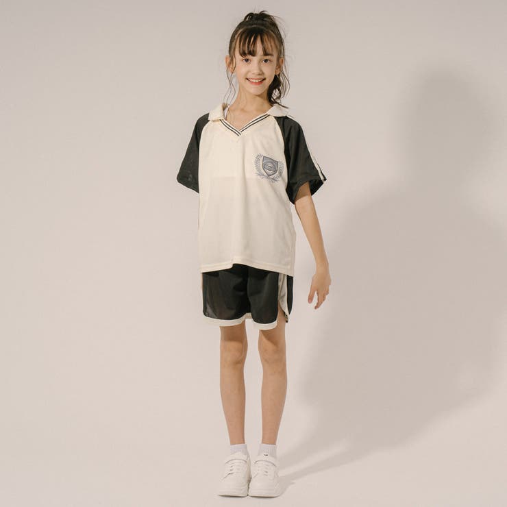 VネックサイドラインTシャツ＋サイドラインショートパンツ[品番