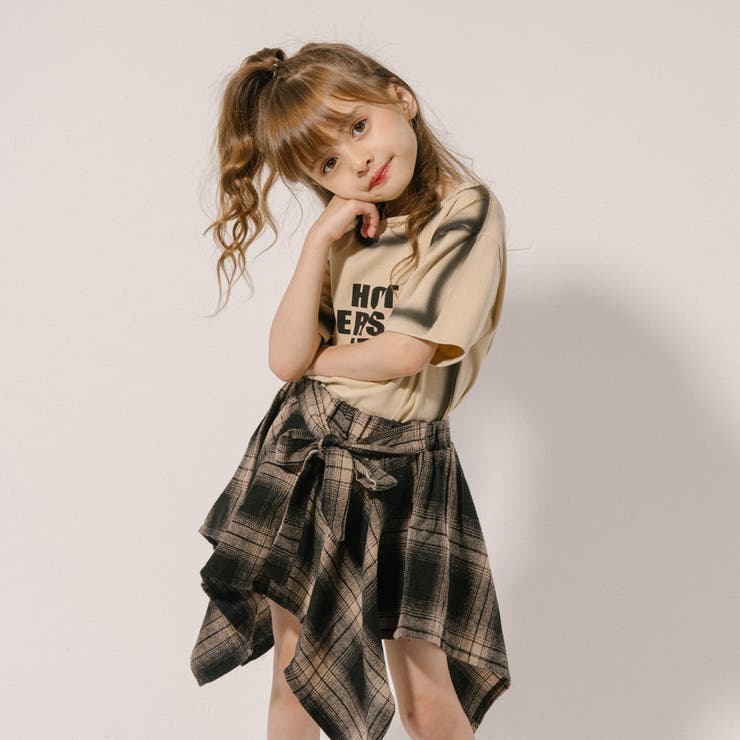 2点セット】スプレープリントデザインTシャツ＋シャツライクスカート  