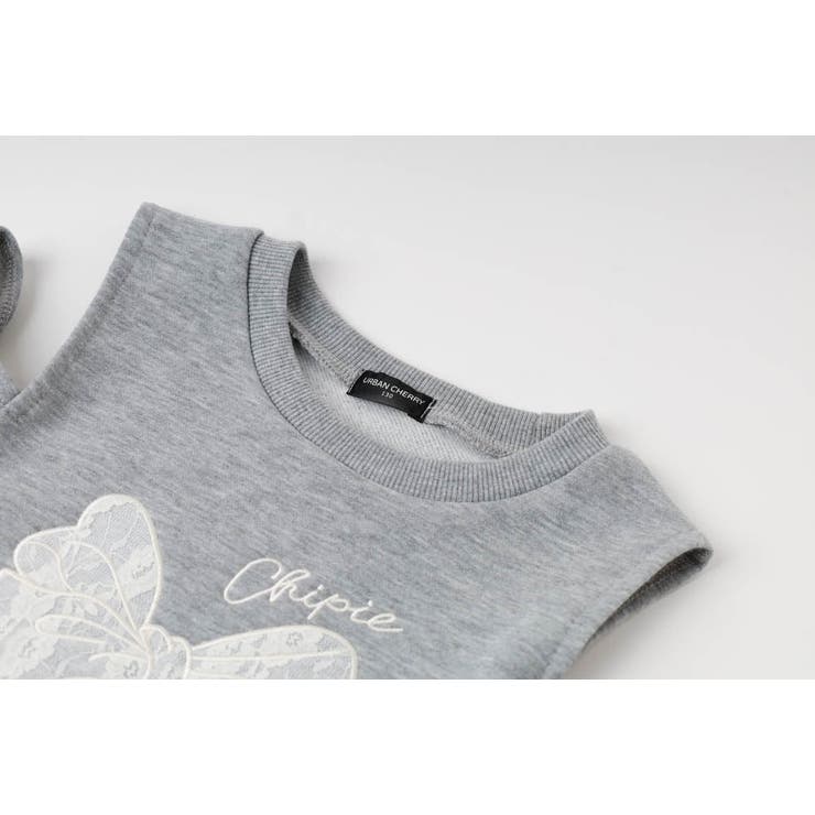 CHIPIE/シピ】レースリボン刺繍カットショルダートレーナー[品番