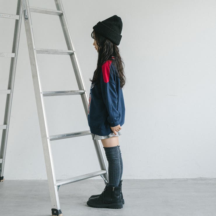 【U.TRACK/ユードットトラック】オーバーサイズVネックロゴトップス | URBAN CHERRY | 詳細画像7 