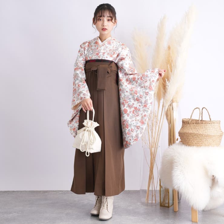 7,989円着物と袴のセット　Lサイズ　新品未使用 ウタタネ