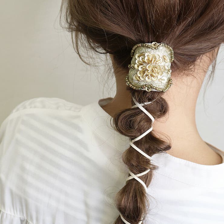 ビーズ刺繍 ポニーフック ヘアカフス[品番：BECW0009957]｜kana