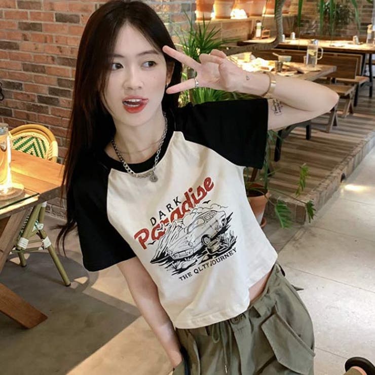 レディース　クロップドTシャツ　トレーニングウエア