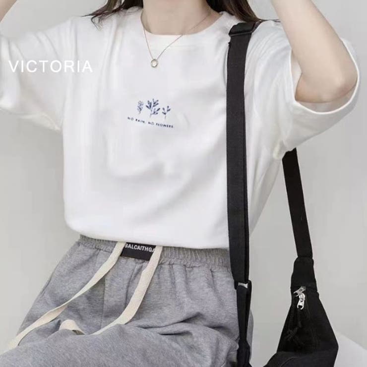 WHT | ミニロゴプリントTシャツ 体型カバーTシャツ ロゴプリント | VICTORIA