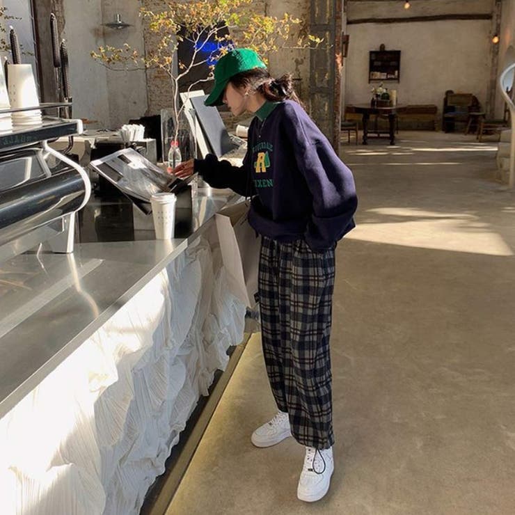 カレッジロゴ裏起毛スウェット 韓国 ストリート | VICTORIA | 詳細画像11 